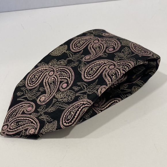 Robert Talbott Best of Class Tie Black with Pink Paisley - Picture 9 of 9
